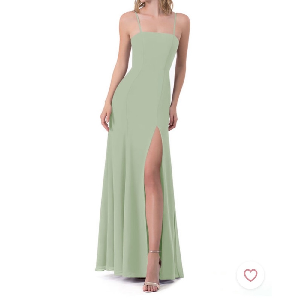 Azazie Cosette Sage Green Dress in size A10– never worn, NWT